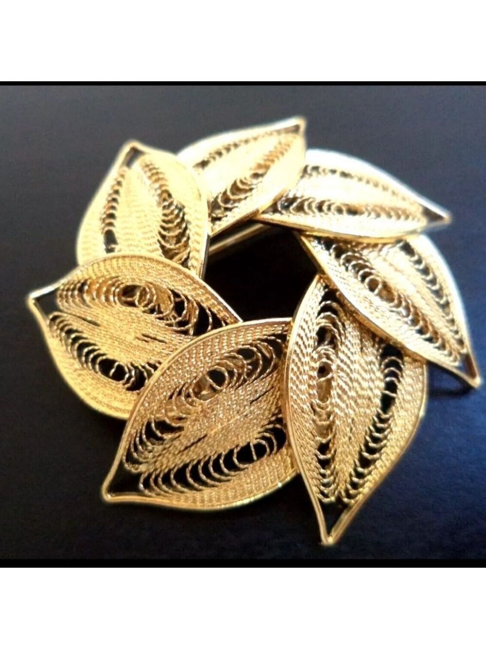 Elegant Gold Leaf Brooch 1 7/8"